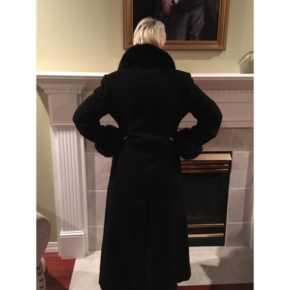 𝒱 𝒾 𝓃 𝓉 𝒶 𝑔 𝑒 | 𝐹𝑜𝓍 𝐹𝓊𝓇 𝒞𝑜𝒶𝓉 - Picture 2 of 4